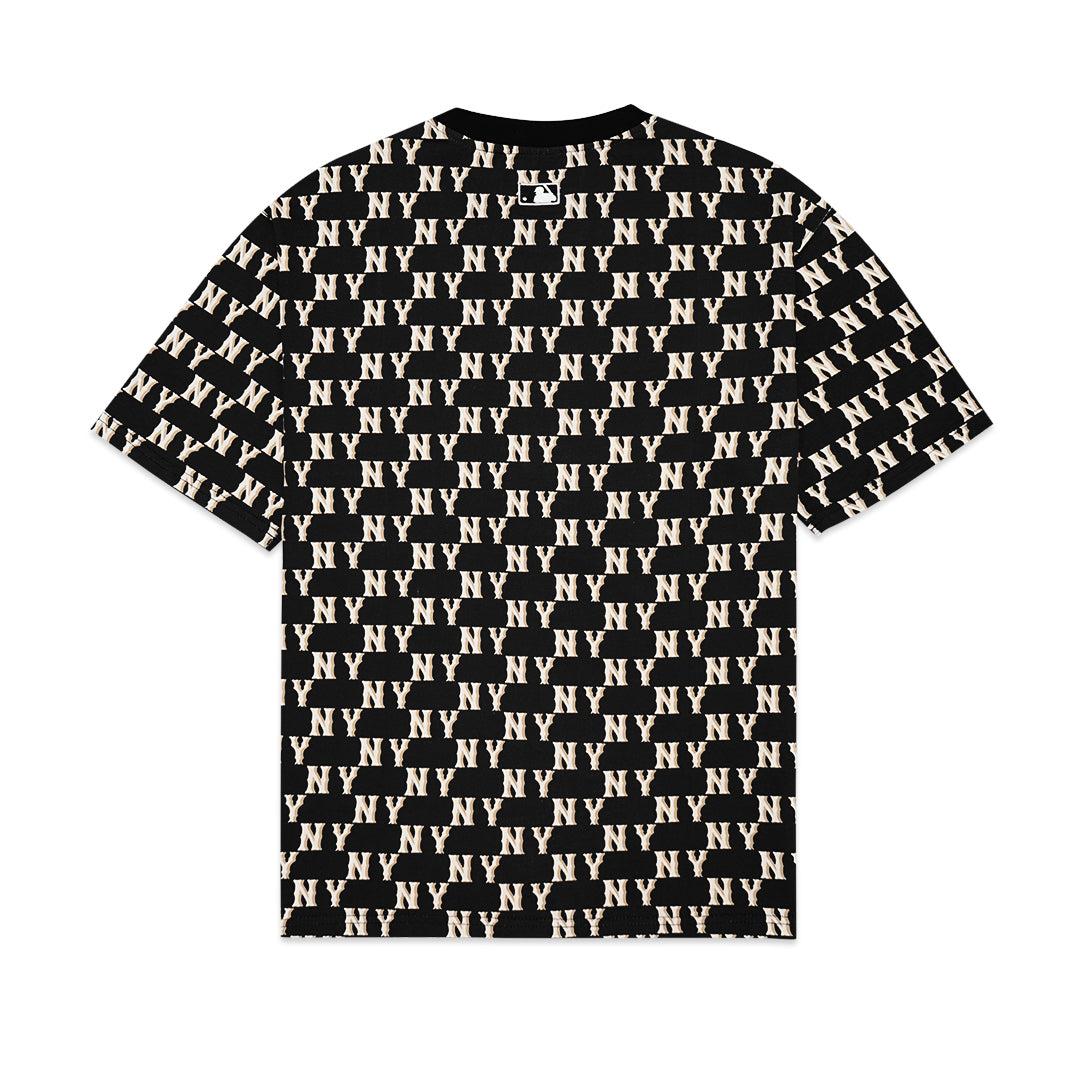 M7B Classic Monogram Pattern T-Shirt